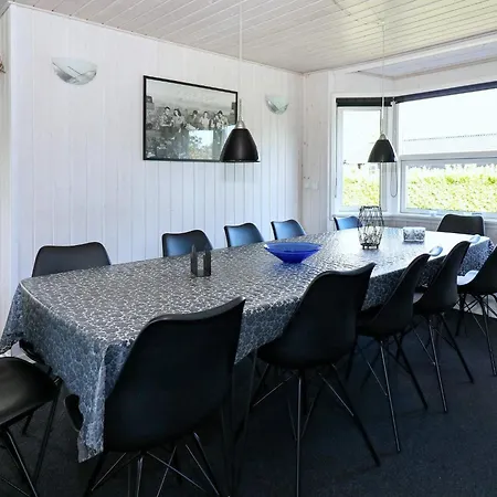 12 Person In Hadsund-by Traum Nørre Hurup